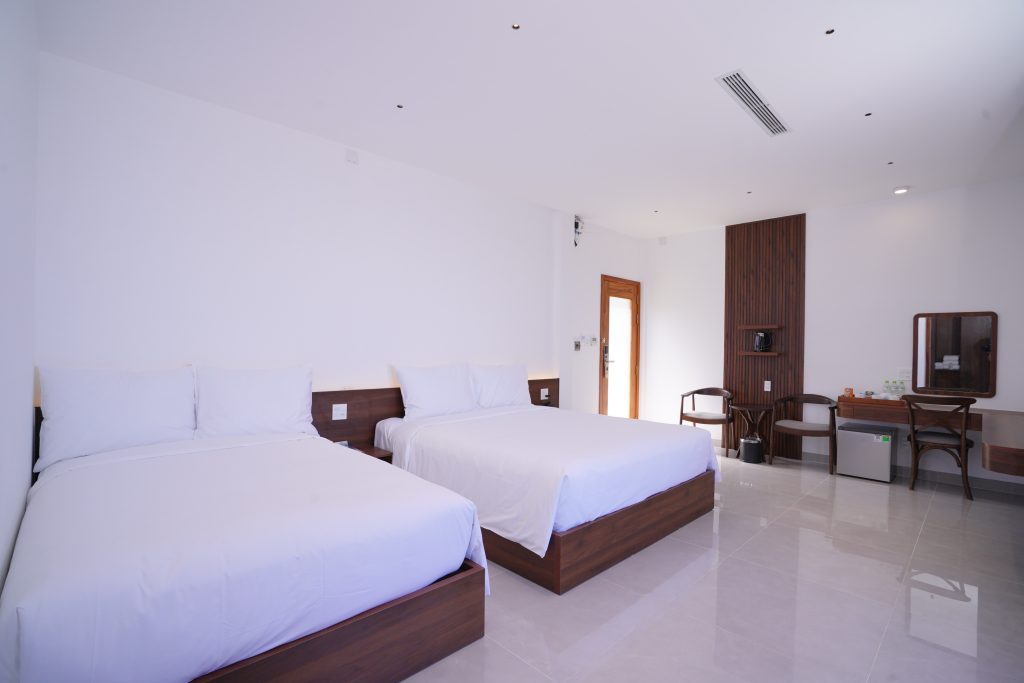 Deluxe Ocean View Triple (1 Double bed + 1 Twin bed) 45m²